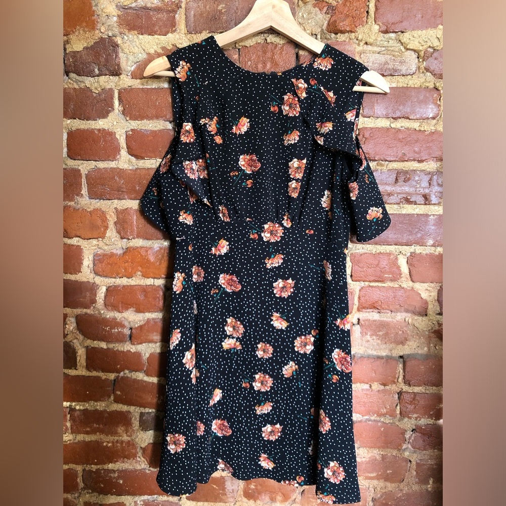 Peep Shoulder Kimchi Blue Floral Dress size small